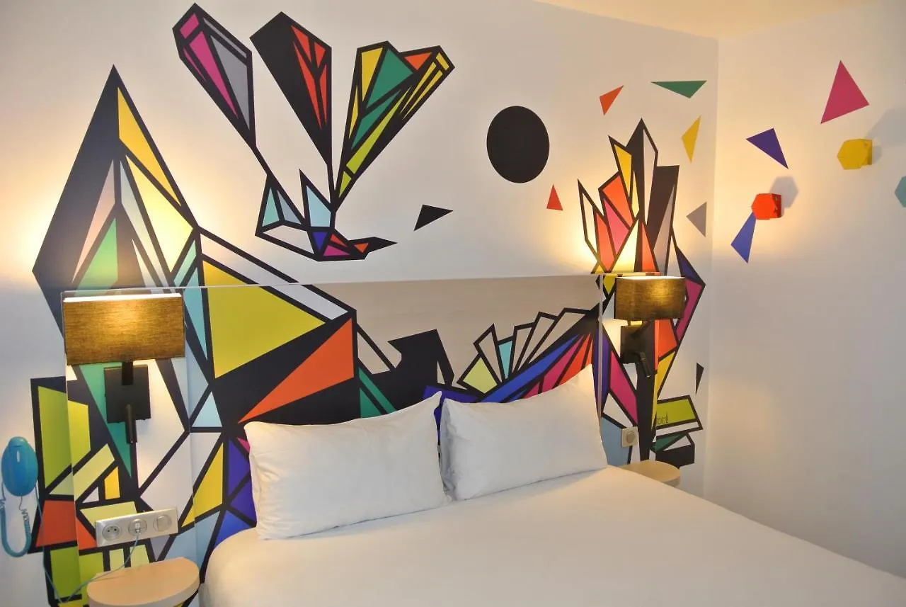 Ibis Styles Maine Montparnasse Hotel 3*
